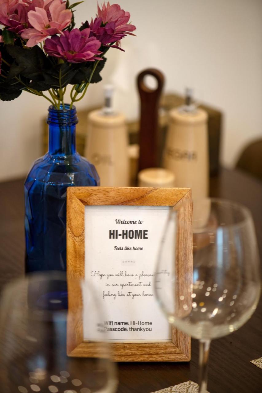 Hi-Home Suites - Vinhomes Metropolis Ханой Екстериор снимка