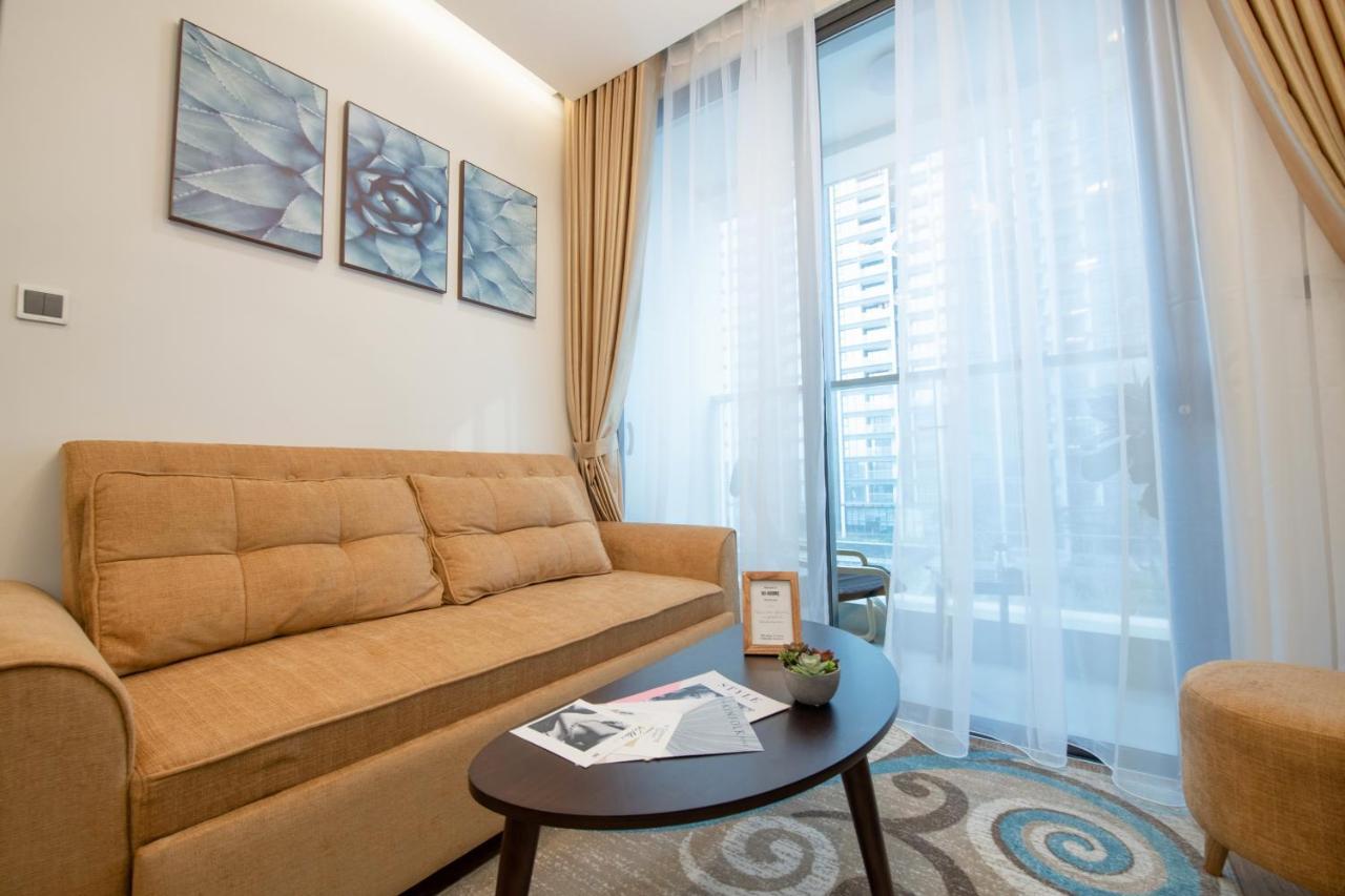 Hi-Home Suites - Vinhomes Metropolis Ханой Екстериор снимка