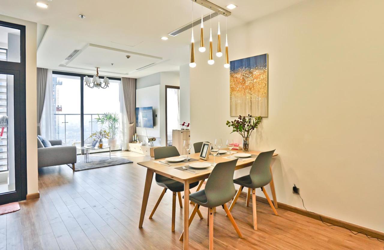 Hi-Home Suites - Vinhomes Metropolis Ханой Екстериор снимка